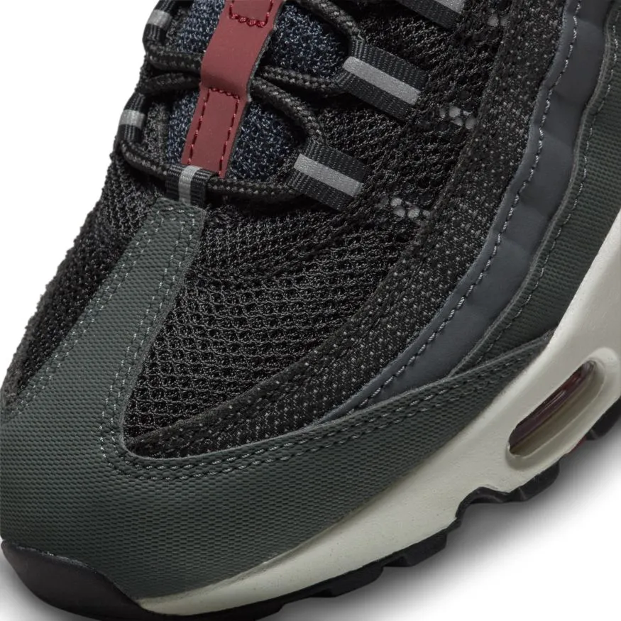 Nike Men's Air Max 95 Essential