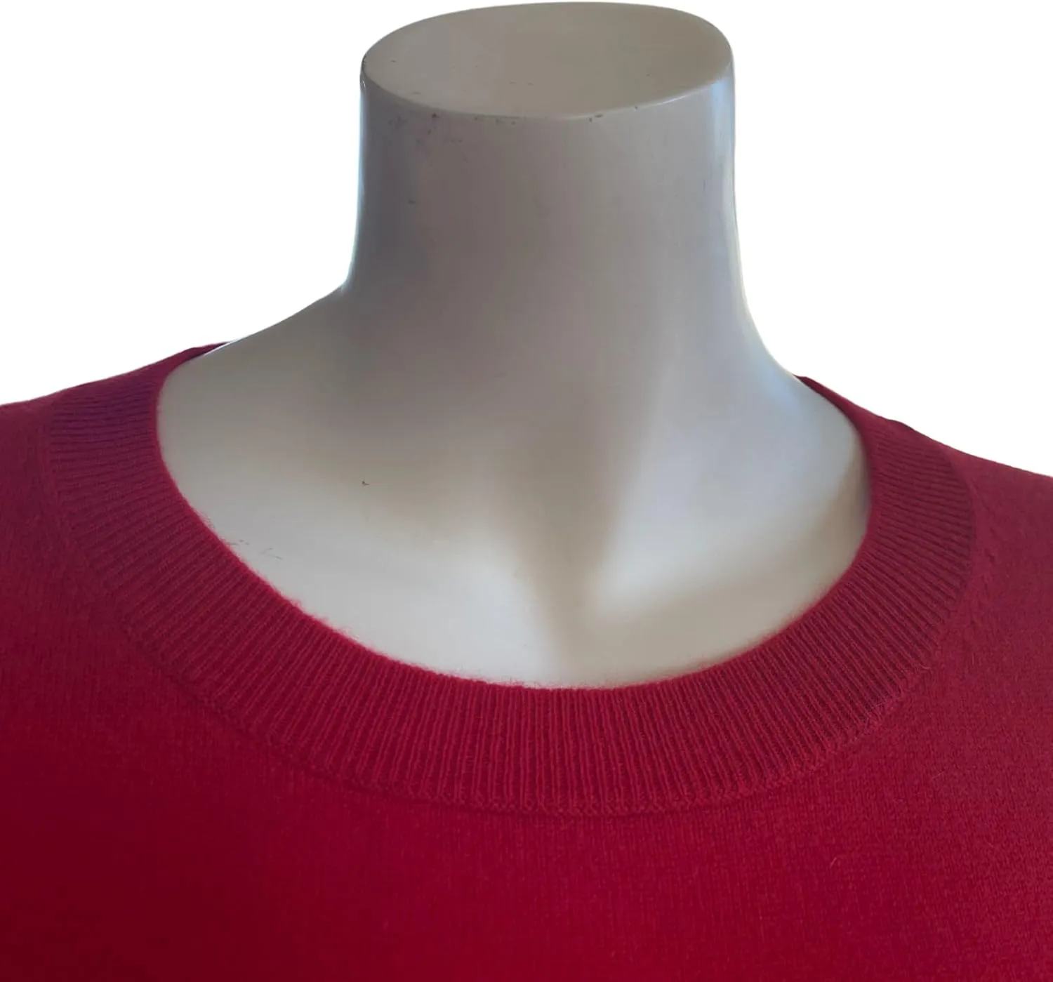Women's 100% Cashmere Long Sleeve Crew Neck Sweater. Comfort, Luxury, and Soft Silky Texture - Essential Classic Pullover